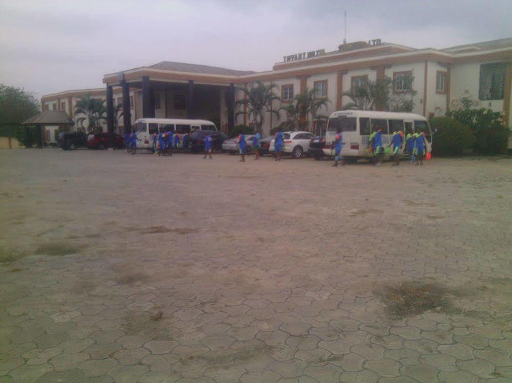 Tiffany Hotel And Towers Imogwu-Agwa Esterno foto